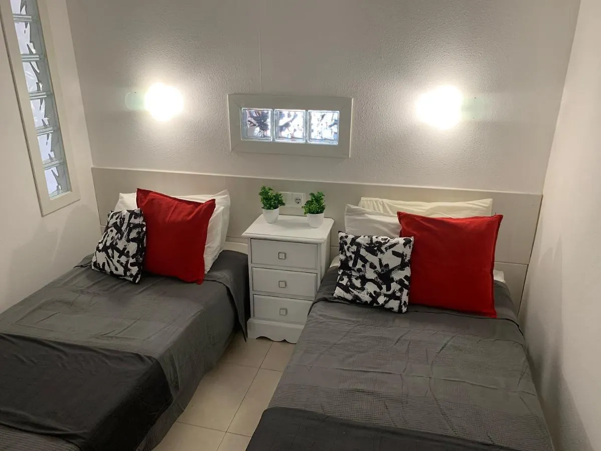 Palmeras Suite Fuengirola 0*,  Spain